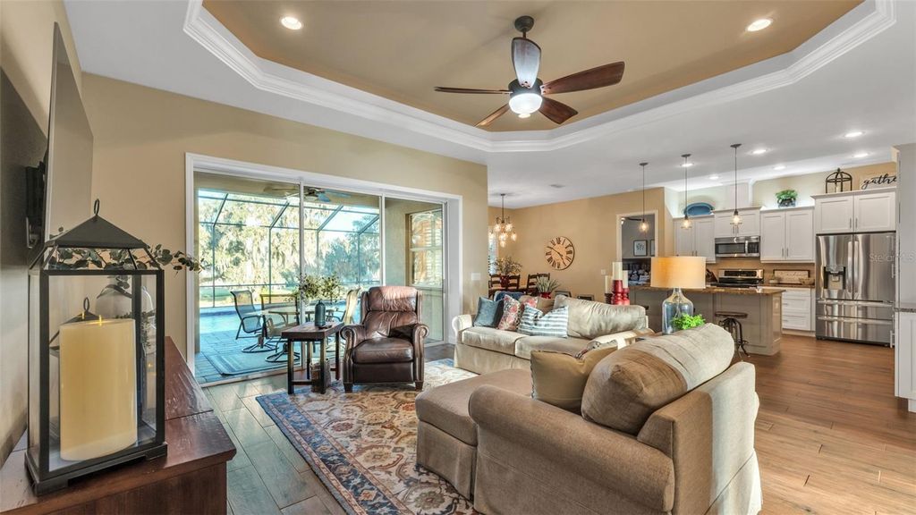 Image 7 of property listing at 3170 PEARLY DRIVE, Lakeland, FL 33812