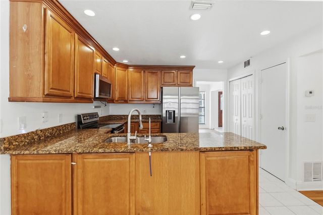 7524 QUAIL RUN COURT, Orlando, FL 32819