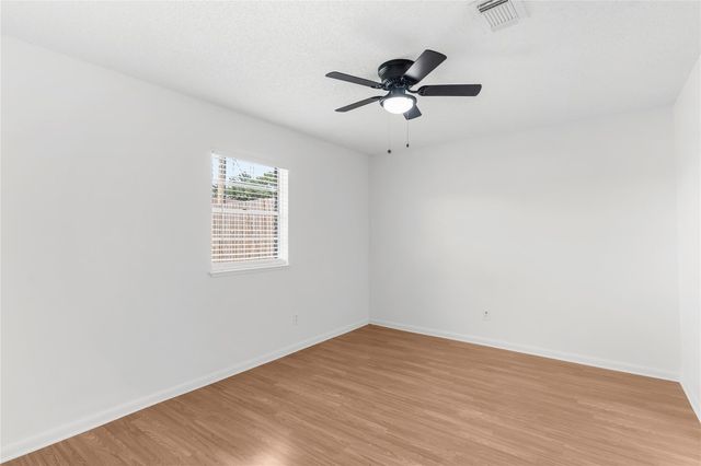 2325 15th Avenue N, Texas City, TX 77590