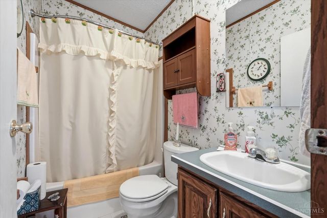 11493 Highland Hills Drive, Paint Twp, OH 45133