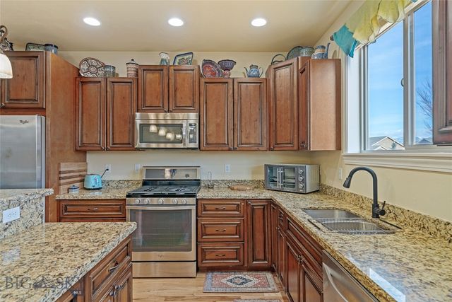 304 Farmall Lane, Manhattan, MT 59741