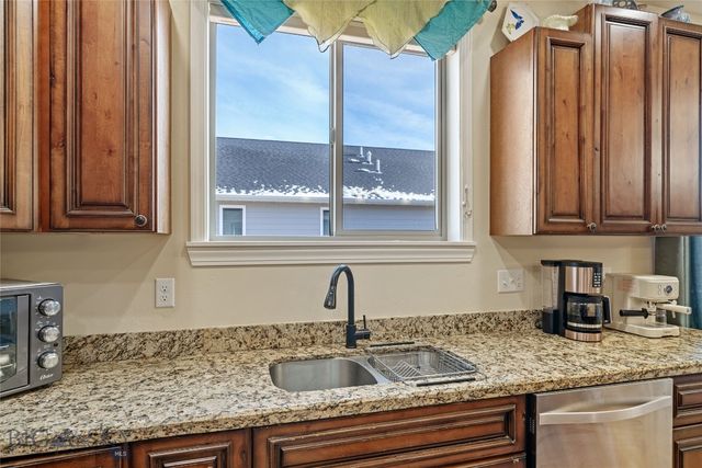 304 Farmall Lane, Manhattan, MT 59741