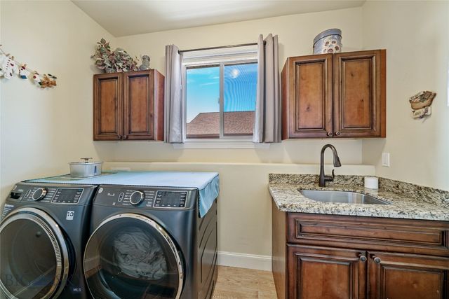 304 Farmall Lane, Manhattan, MT 59741