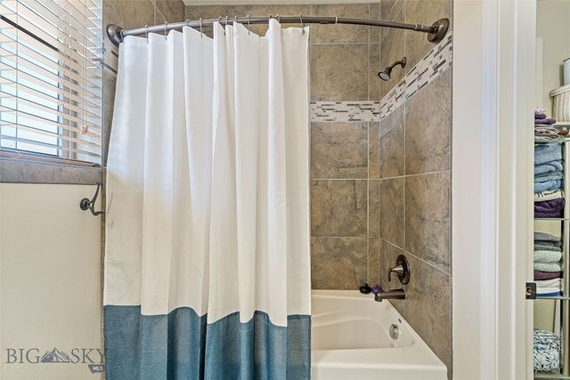 304 Farmall Lane, Manhattan, MT 59741