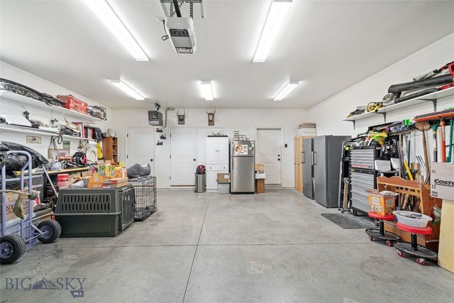 304 Farmall Lane, Manhattan, MT 59741