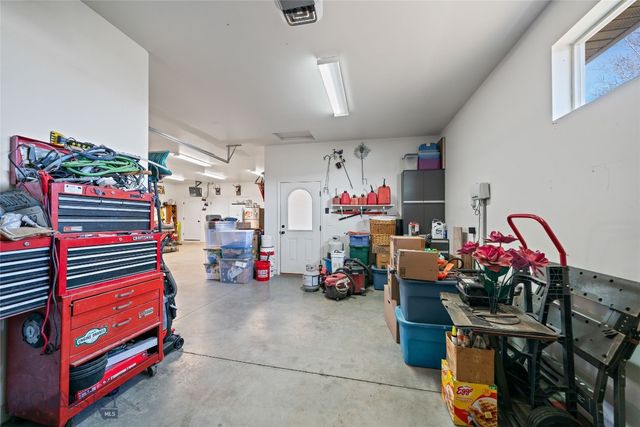 304 Farmall Lane, Manhattan, MT 59741