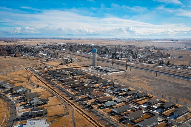 304 Farmall Lane, Manhattan, MT 59741