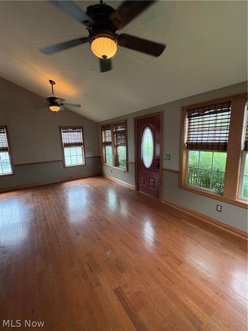 8177 S Cleveland Massillon Road 33, Clinton, OH 44216