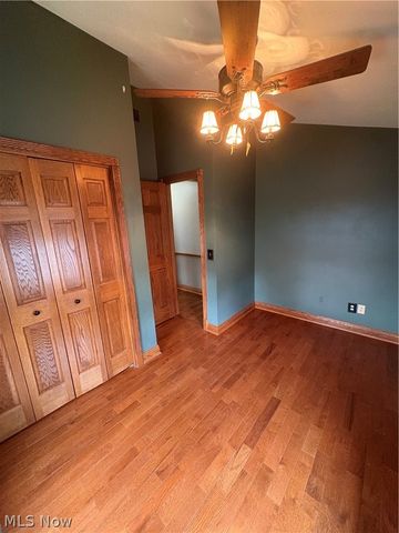 8177 S Cleveland Massillon Road 33, Clinton, OH 44216