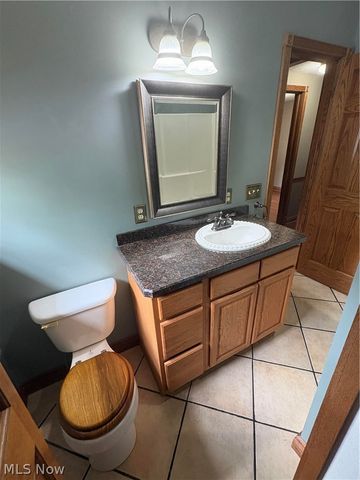 8177 S Cleveland Massillon Road 33, Clinton, OH 44216