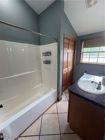 8177 S Cleveland Massillon Road 33, Clinton, OH 44216