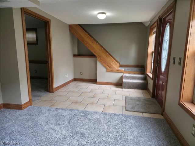 8177 S Cleveland Massillon Road 33, Clinton, OH 44216