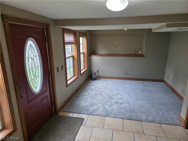 8177 S Cleveland Massillon Road 33, Clinton, OH 44216