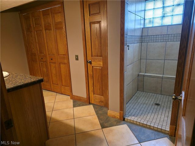 8177 S Cleveland Massillon Road 33, Clinton, OH 44216