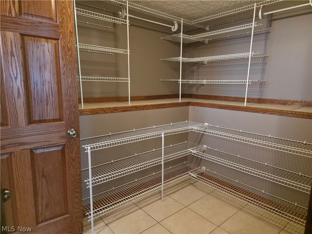 8177 S Cleveland Massillon Road 33, Clinton, OH 44216