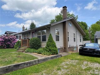 8177 S Cleveland Massillon Road 33, Clinton, OH 44216