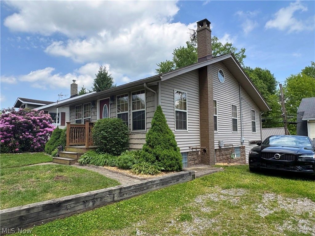 8177 S Cleveland Massillon Road 33, Clinton, OH 44216
