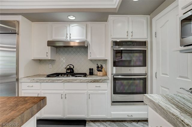 2718 Duck Pond Court, Henderson, NV 89074