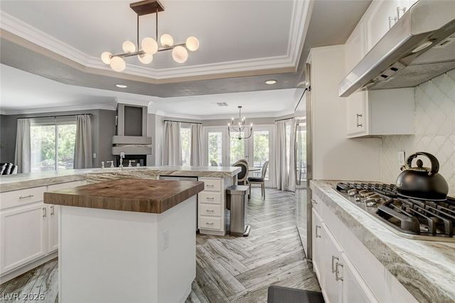 2718 Duck Pond Court, Henderson, NV 89074