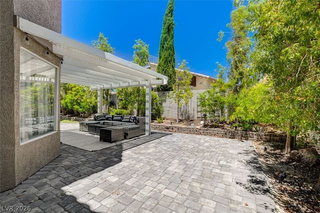 2718 Duck Pond Court, Henderson, NV 89074