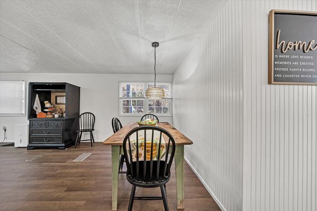 11111 Sontag RD, Martinsville, VA 24112