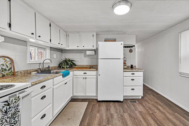 11111 Sontag RD, Martinsville, VA 24112