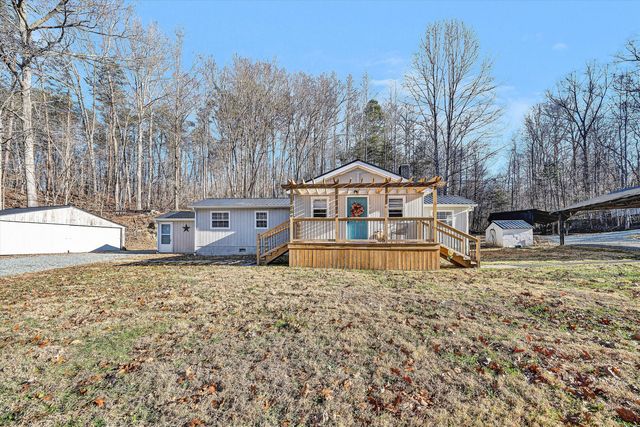 11111 Sontag RD, Martinsville, VA 24112