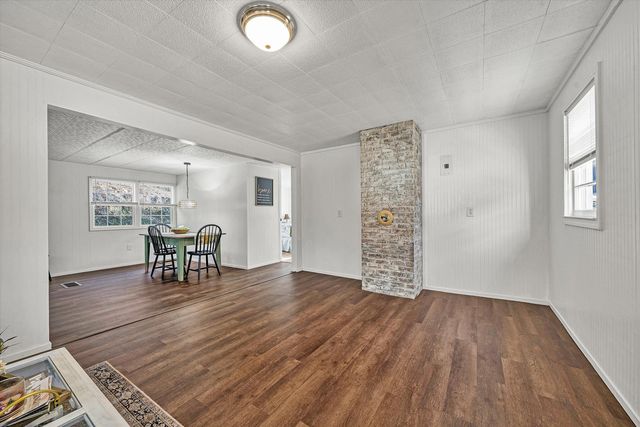 11111 Sontag RD, Martinsville, VA 24112