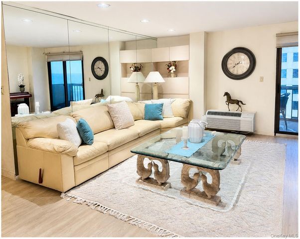360 Shore 7L, Long Beach, NY 11561