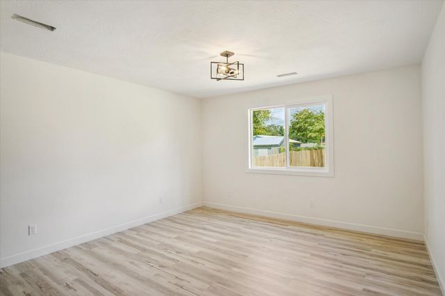 2539 W Lombard Street, Springfield, MO 65802