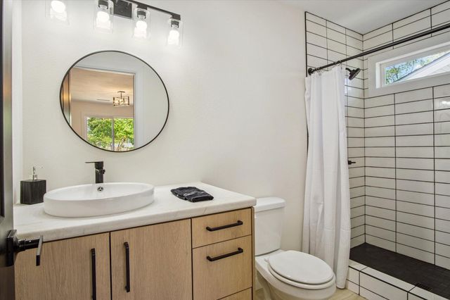 2539 W Lombard Street, Springfield, MO 65802