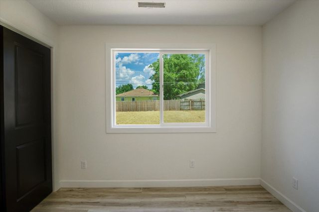 2539 W Lombard Street, Springfield, MO 65802