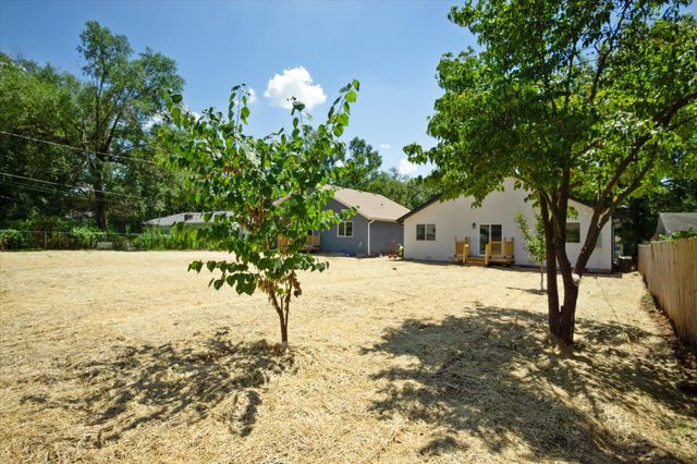 2539 W Lombard Street, Springfield, MO 65802