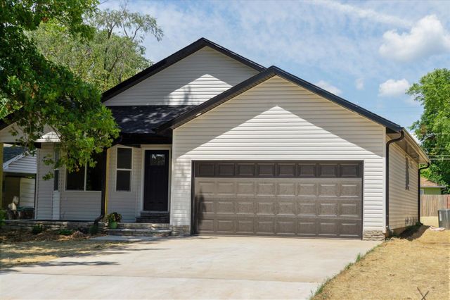 2539 W Lombard Street, Springfield, MO 65802