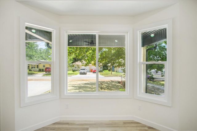 2539 W Lombard Street, Springfield, MO 65802