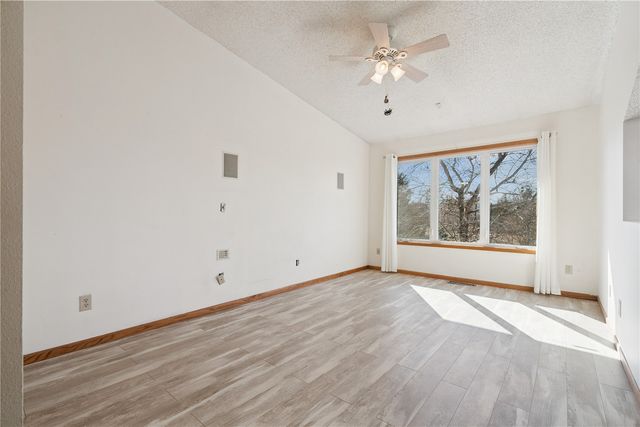 2060 Holiday Road, Coralville, IA 52241