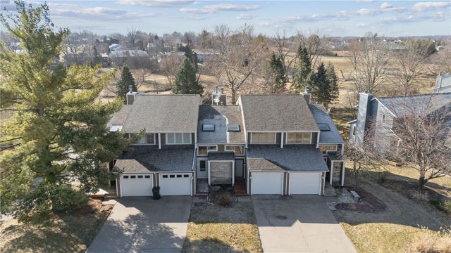 2060 Holiday Road, Coralville, IA 52241