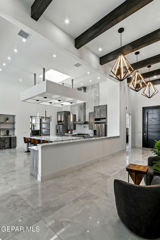 6325 Camino Pinon, El Paso, TX 79932