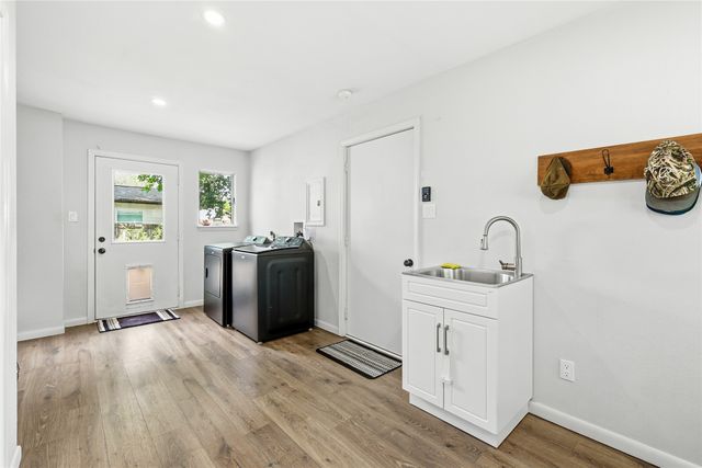 588 Pine Street, Lewisville, TX 75057