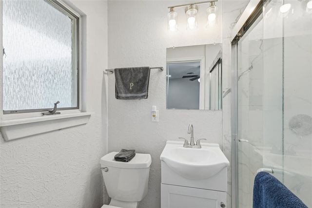588 Pine Street, Lewisville, TX 75057