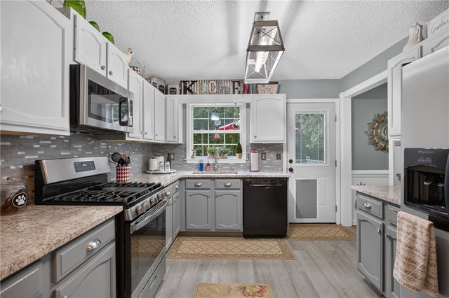 206 Playground Road, Walhalla, SC 29691
