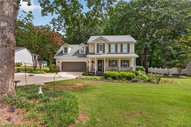 206 Playground Road, Walhalla, SC 29691