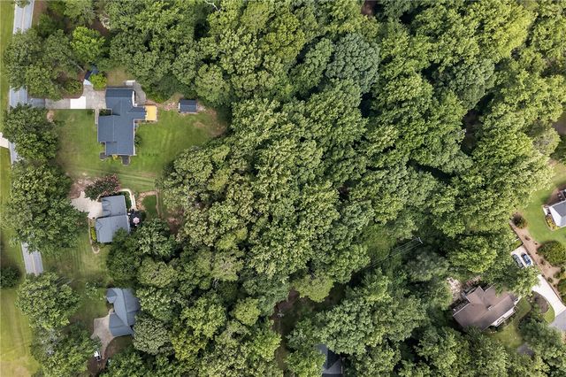206 Playground Road, Walhalla, SC 29691