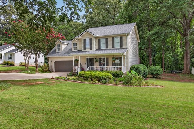 206 Playground Road, Walhalla, SC 29691