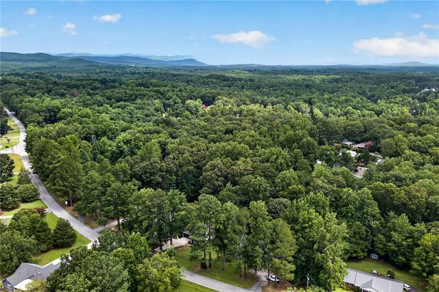 206 Playground Road, Walhalla, SC 29691