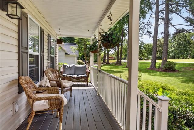 206 Playground Road, Walhalla, SC 29691