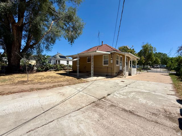 42 S 450 E, Clearfield, UT 84015