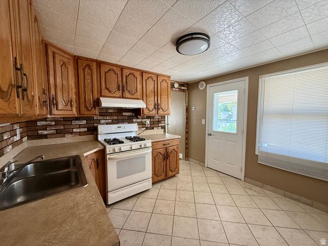 42 S 450 E, Clearfield, UT 84015