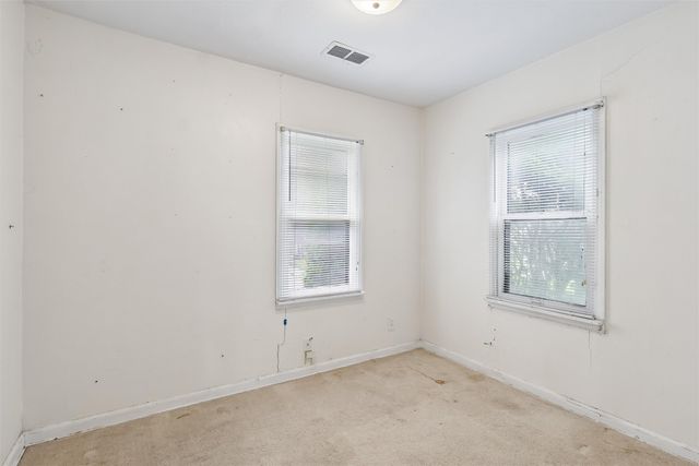 4021 57th Street, Des Moines, IA 50310