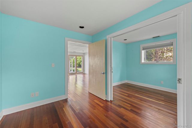 32 Contessa Court, Port Jefferson, NY 11777